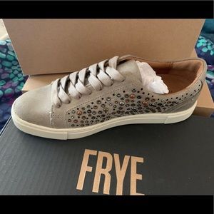 NWT Frye Ivy Deco Stud Sneakers
